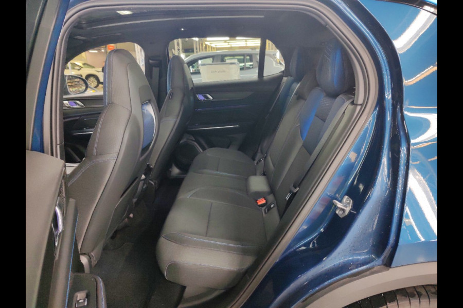 Lynk & Co 01 1.5 262pk PHEV Trekhaak(1800kg) 360°Cam DAB Zwarte hemel