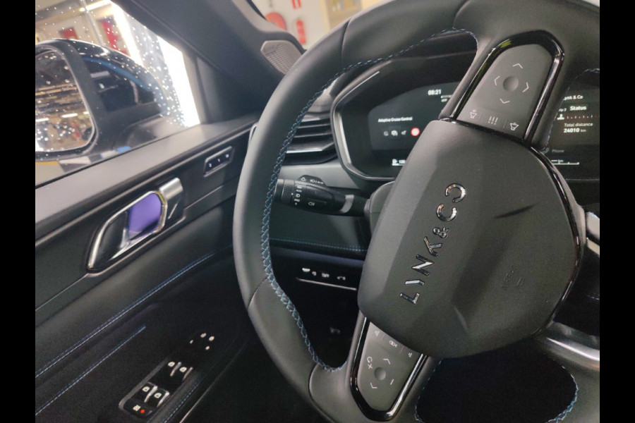 Lynk & Co 01 1.5 262pk PHEV Trekhaak(1800kg) 360°Cam DAB Zwarte hemel