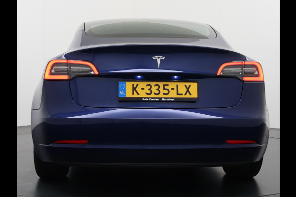 Tesla Model 3 RWD SR plus 325PK SOH 93% Lmv 18" AutoPilot FSD Leder Panoramadak Adaptive-Cruise Camera's Elektr.-Stuur+Stoelen+Spiegels+Geheug Navi LED Comfortstoelen ACC DAB Voorverwarmen interieur via App Keyless One-Pedal-Drive Origineel Nederlandse auto tot 11kw laden thuis!
