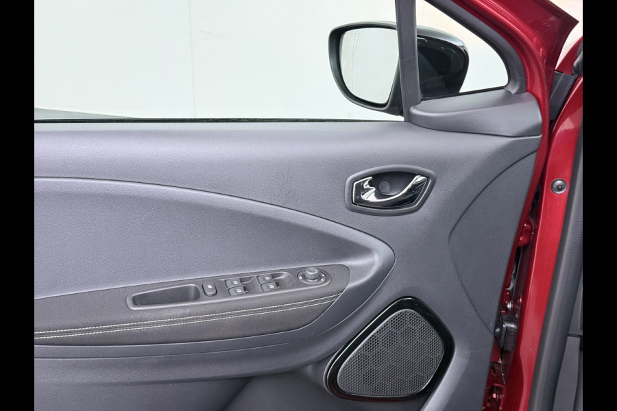 Renault ZOE R110 Limited 41kWh Huur Accu Navi Ecc Apple Carplay/Android Auto Cruise Control Pdc Lmv 16" Bluetooth Privacy Glas Keyless Led