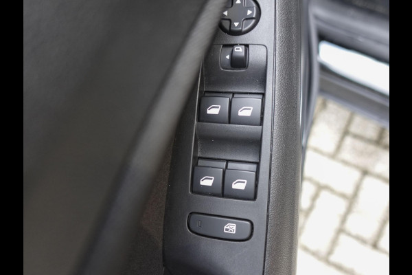 Opel Crossland 1.2 Turbo 130pk Automaat. Elegance | Navigatie | Apple Carplay/Android Auto | Camera | Parkeersensoren | Cruise Control | Stoel- en Stuurverwarming | Keyless Entry | Climate Control | Getinte ramen