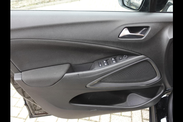 Opel Crossland 1.2 Turbo 130pk Automaat. Elegance | Navigatie | Apple Carplay/Android Auto | Camera | Parkeersensoren | Cruise Control | Stoel- en Stuurverwarming | Keyless Entry | Climate Control | Getinte ramen