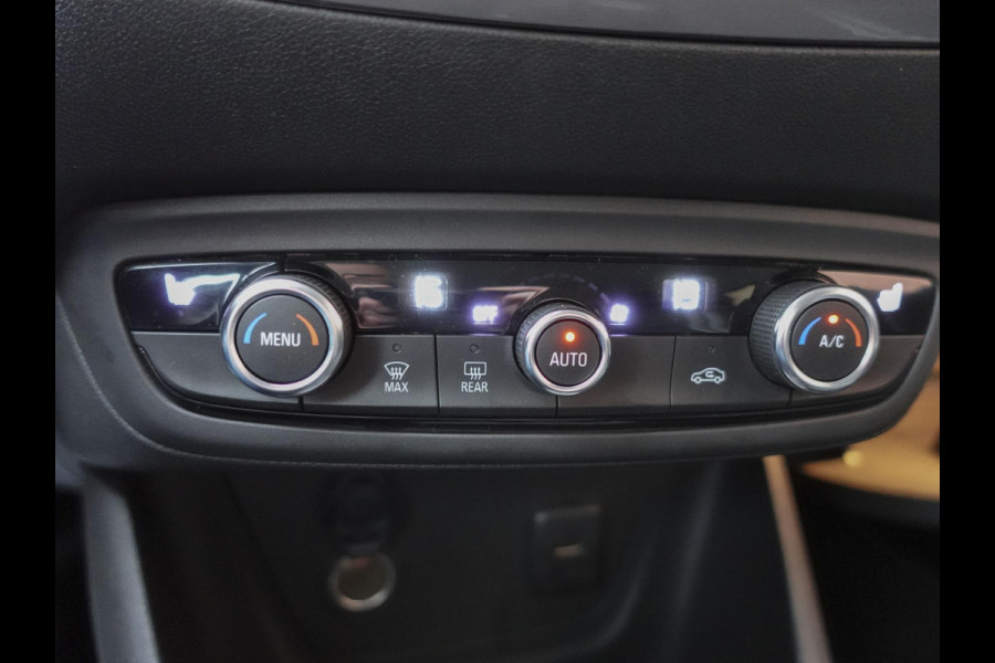 Opel Crossland 1.2 Turbo 130pk Automaat. Elegance | Navigatie | Apple Carplay/Android Auto | Camera | Parkeersensoren | Cruise Control | Stoel- en Stuurverwarming | Keyless Entry | Climate Control | Getinte ramen