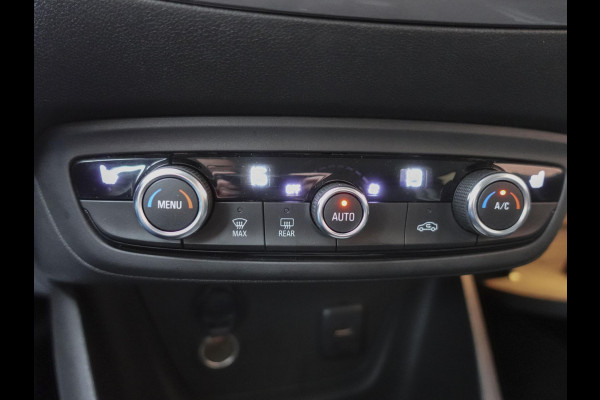 Opel Crossland 1.2 Turbo 130pk Automaat. Elegance | Navigatie | Apple Carplay/Android Auto | Camera | Parkeersensoren | Cruise Control | Stoel- en Stuurverwarming | Keyless Entry | Climate Control | Getinte ramen