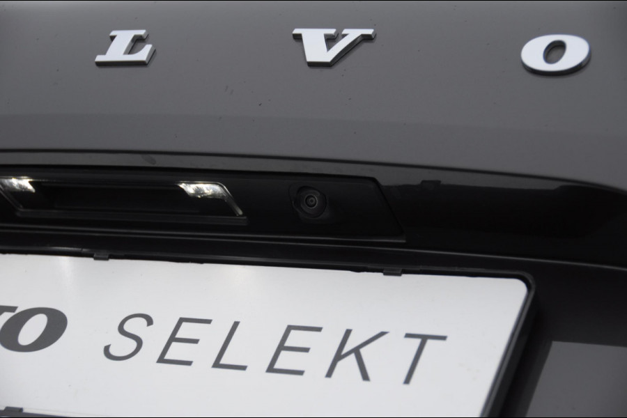Volvo XC60 T8 455PK Automaat AWD Plus Dark / Adaptieve koplampen / Luchtvering /Adaptieve cruise control / Panoramadak / Apple carplay / Parkeersensoren met 360 camera / Elektrische achterklep / Elektrische stoelen met geheugen / Stoel en stuurwielverwarming