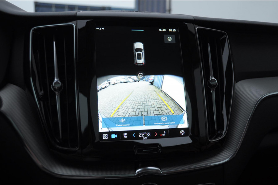 Volvo XC60 T8 455PK Automaat AWD Plus Dark / Adaptieve koplampen / Luchtvering /Adaptieve cruise control / Panoramadak / Apple carplay / Parkeersensoren met 360 camera / Elektrische achterklep / Elektrische stoelen met geheugen / Stoel en stuurwielverwarming