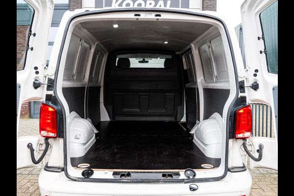 Volkswagen Transporter 2.0 TDI L2H1 | Trekhaak | Cruise | Carplay | Navi