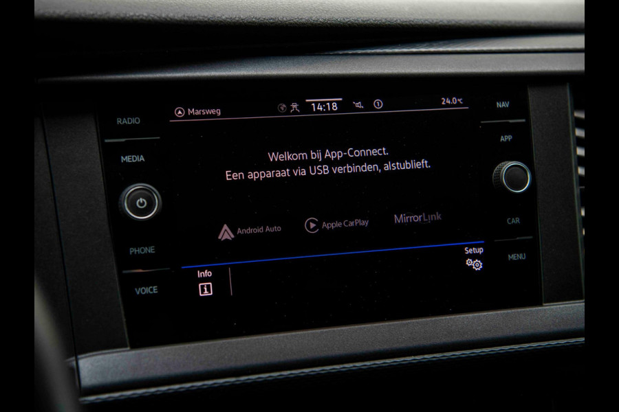 Volkswagen Transporter 2.0 TDI L2H1 | Trekhaak | Cruise | Carplay | Navi