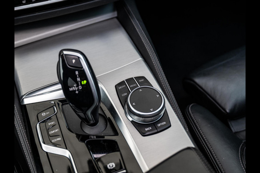 BMW 5 Serie Touring 520i M-sport High Executive Edition | Harman Kardon | Pano | BTW | Dealer onderhouden