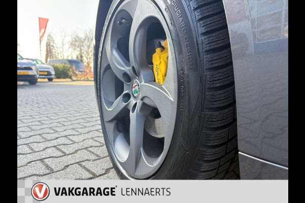 Alfa Romeo Giulia 2.0T Super (RIJKLAARPRIJS/BOVAG)