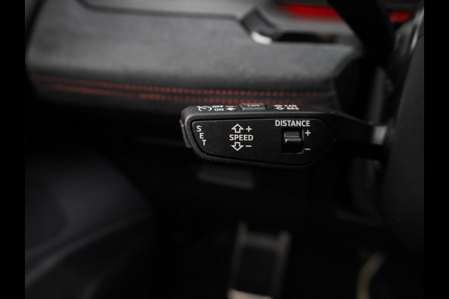 Audi SQ6 e-tron quattro 100 kWh 490pk | Panoramadak | B&O Audio | Electrisch verstelbare voorstoelen + geheugen bestuurderstoel | MMI Experience Pro