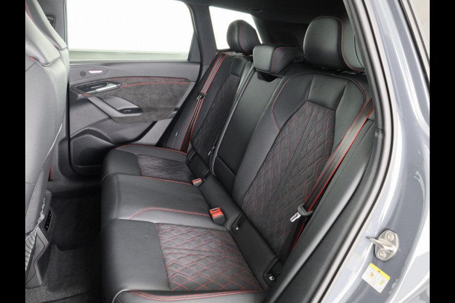 Audi SQ6 e-tron quattro 100 kWh 490pk | Panoramadak | B&O Audio | Electrisch verstelbare voorstoelen + geheugen bestuurderstoel | MMI Experience Pro