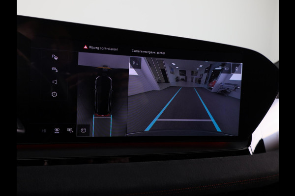 Audi SQ6 e-tron quattro 100 kWh 490pk | Panoramadak | B&O Audio | Electrisch verstelbare voorstoelen + geheugen bestuurderstoel | MMI Experience Pro