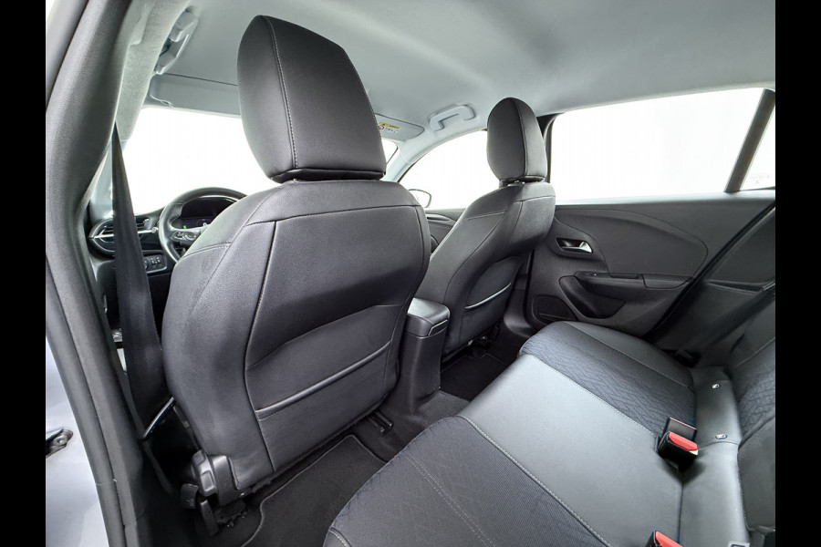 Opel CORSA-E Elegance 50kWh 3-Fase Navi Ecc Apple Carplay Android Auto Cruise Control DAB Lmv Led Bluetooth Lane Assist Regen-Lichtsensor Keyless SOH 91% 1e Eigenaar Dealeronderhouden Origineel Nederlandse Auto