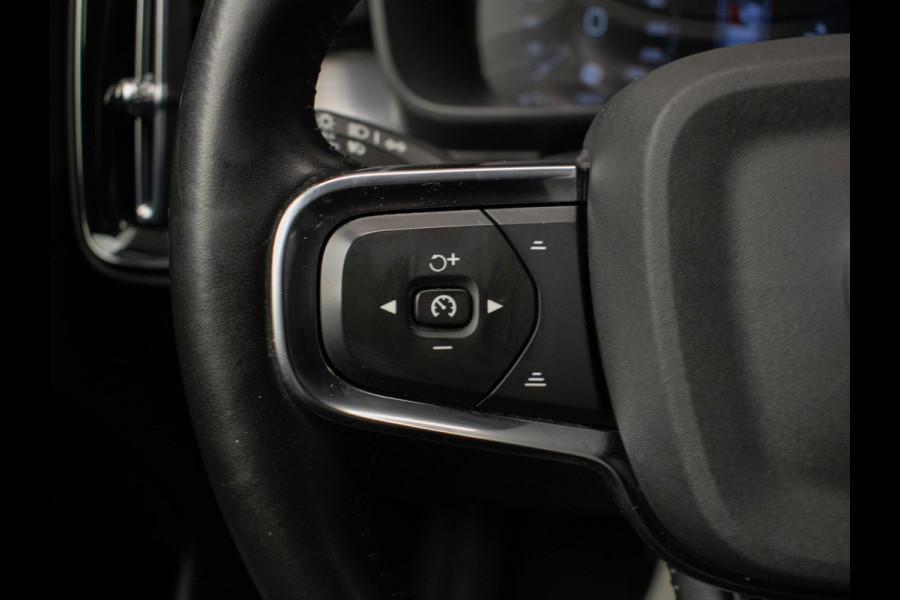 Volvo XC40 1.5 T4 Recharge Inscription Expression (APPLE CARPLAY,NAVI,LED,SPORTSTOELEN,PDC,LM VELGEN,NETTE STAAT))
