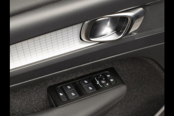 Volvo XC40 1.5 T4 Recharge Inscription Expression (APPLE CARPLAY,NAVI,LED,SPORTSTOELEN,PDC,LM VELGEN,NETTE STAAT))