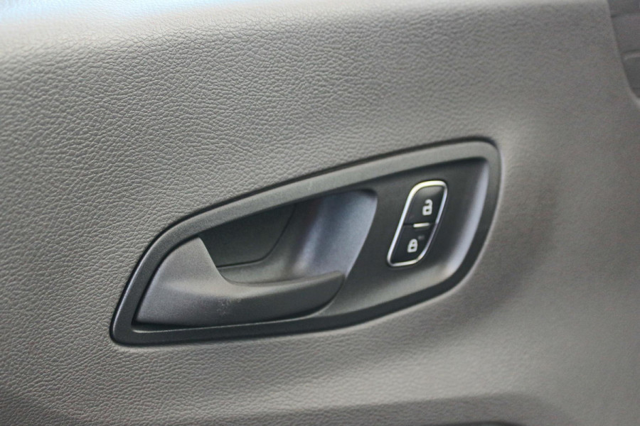 Ford E-Transit 350 L2H2 Trend 68 kWh Pro Power on board, Navigatie, Adaptieve Cruise, 360 camera