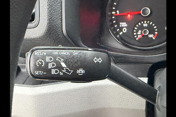 Volkswagen Crafter 35 2.0 TDI L3H3 EURO 6 Garantie Trekhaak Airco Cruise Pdc Dab Carplay Navi