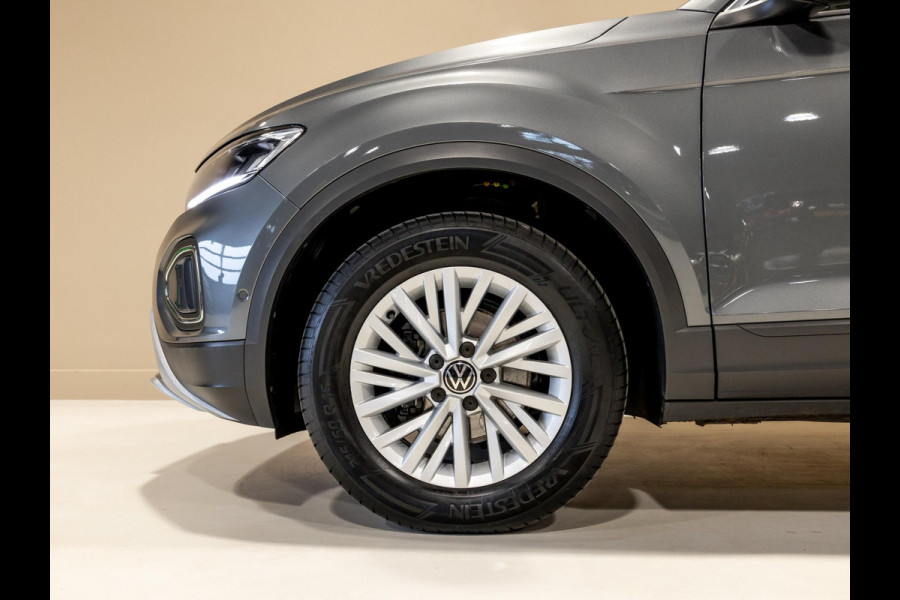 Volkswagen T-Roc 1.5 TSI Life / 150pk / Achteruitrij camera / Stoelverwarming /
