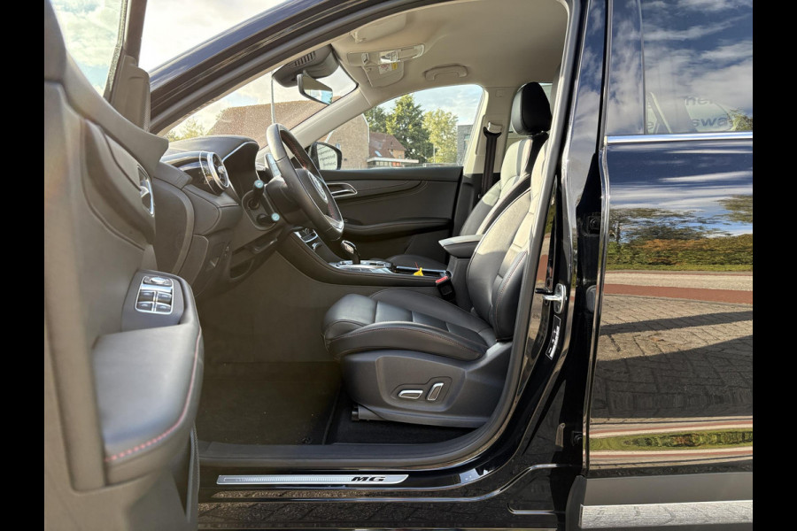 MG EHS 1.5 TGDI Luxury Plug-in Hybride 258pk | Adaptieve Cruise | Lederen Bekleding | Achteruitrijcamera | Navigatie | Elektrische Bestuurdersstoel