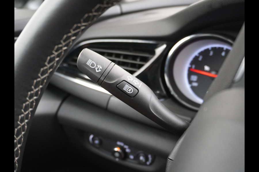 Opel Insignia Grand Sport 1.5T 165PK Leder AGR-Comfort Stoelen Camera Navi Apple Carplay Android Pdc Trekhaak LED Ecc Cruise Control Business  Regen-Lichtsensor Sensor dodehoek Verkeersbordlezer Rijstrooksensor 1e Eigenaar Origineel Nederlandse Auto