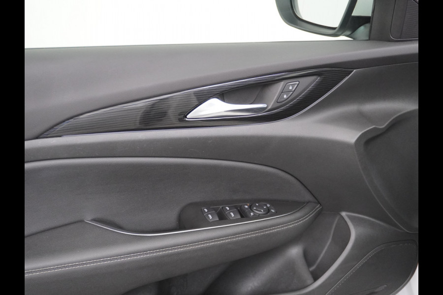 Opel Insignia Grand Sport 1.5T 165PK Leder AGR-Comfort Stoelen Camera Navi Apple Carplay Android Pdc Trekhaak LED Ecc Cruise Control Business  Regen-Lichtsensor Sensor dodehoek Verkeersbordlezer Rijstrooksensor 1e Eigenaar Origineel Nederlandse Auto