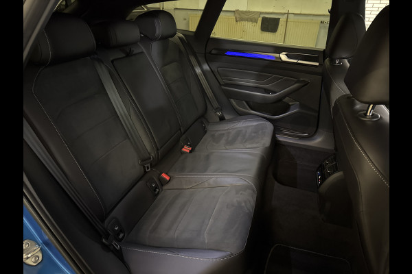 Volkswagen Arteon Shooting Brake eHYBRID 218PK DSG R-LINE BUSINESS+ TREKHAAK/360CAMERA/PANORAMADAK