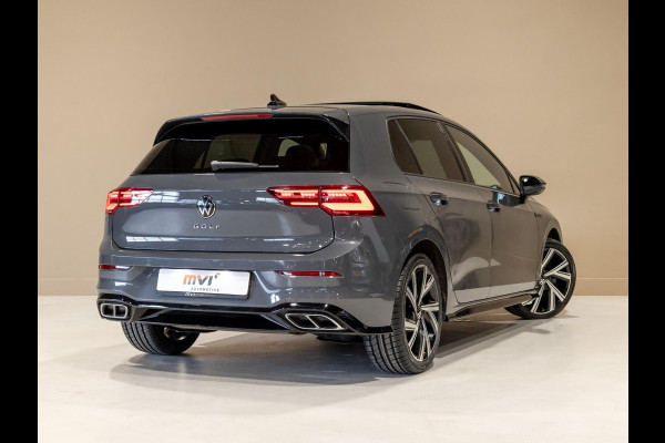 Volkswagen Golf 1.5 eTSI R-Line / 150pk / Panorama dak / Harman Kardon / Stoel en stuurverwarming /