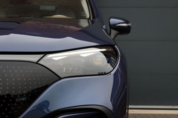 Mercedes-Benz EQE SUV 350+ AMG Line 91 kWh | Hyperscreen | Achterasbesturing | Distronic+ | Surround Camera | Verwarmd Stuurwiel | Digital Light | Keyless Go | Parfumering | 22kW | Memory |