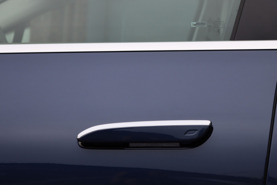 Mercedes-Benz EQE SUV 350+ AMG Line 91 kWh | Hyperscreen | Achterasbesturing | Distronic+ | Surround Camera | Verwarmd Stuurwiel | Digital Light | Keyless Go | Parfumering | 22kW | Memory |