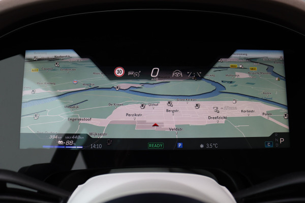 Mercedes-Benz EQE SUV 350+ AMG Line 91 kWh | Hyperscreen | Achterasbesturing | Distronic+ | Surround Camera | Verwarmd Stuurwiel | Digital Light | Keyless Go | Parfumering | 22kW | Memory |