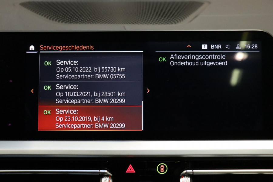 BMW 3 Serie Touring 330i High Executive M Sport Pakket Automaat / Live Cockpit Professional / Panoramadak / Driving Assistant Professional / M Sport Differentieel / Nappa Leder / Extra Getint Glas / 19 Inch / Harman Kardon / M Sport Remsysteem / Achteruitrijcamera / Stoelverwarming / Head-Up Display