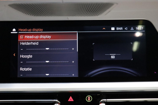 BMW 3 Serie Touring 330i High Executive M Sport Pakket Automaat / Live Cockpit Professional / Panoramadak / Driving Assistant Professional / M Sport Differentieel / Nappa Leder / Extra Getint Glas / 19 Inch / Harman Kardon / M Sport Remsysteem / Achteruitrijcamera / Stoelverwarming / Head-Up Display