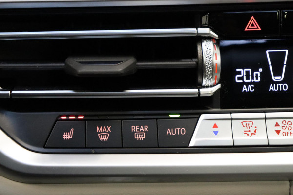 BMW 3 Serie Touring 330i High Executive M Sport Pakket Automaat / Live Cockpit Professional / Panoramadak / Driving Assistant Professional / M Sport Differentieel / Nappa Leder / Extra Getint Glas / 19 Inch / Harman Kardon / M Sport Remsysteem / Achteruitrijcamera / Stoelverwarming / Head-Up Display