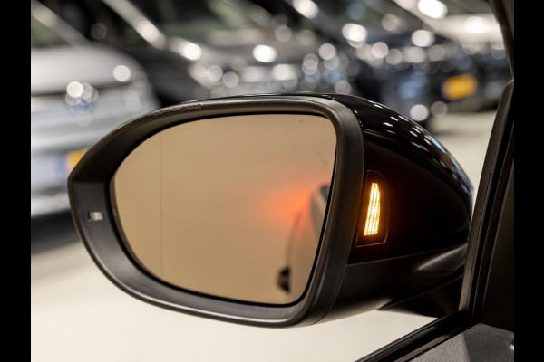 Volkswagen T-Roc Cabrio 1.5 TSI R-Line / 150pk / Leder / Stoelverwarming / Achteruitrij camera /