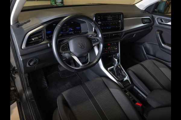 Volkswagen T-Roc 1.5 TSI Life / 150pk / Achteruitrij camera / Stoelverwarming /