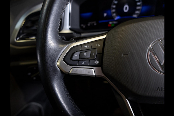 Volkswagen T-Roc 1.5 TSI Life / 150pk / Achteruitrij camera / Stoelverwarming /