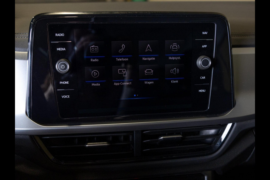 Volkswagen T-Roc 1.5 TSI Life / 150pk / Achteruitrij camera / Stoelverwarming /