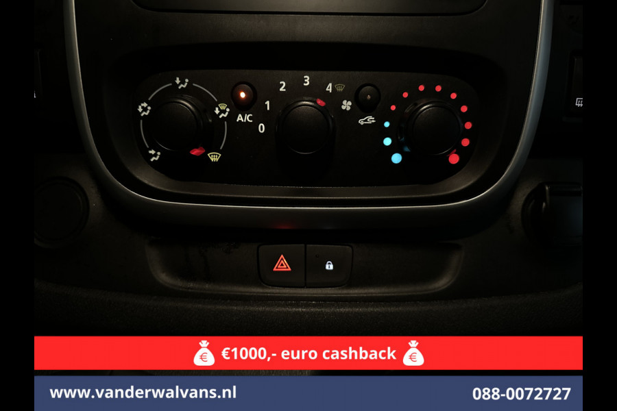 Renault Trafic 1.6 dCi L1H1 Euro6 Airco | Navigatie | Cruisecontrol | Trekhaak | Parkeersensoren Bijrijdersbank