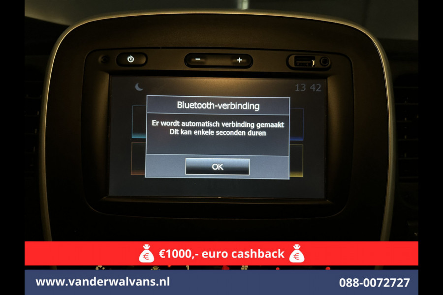Renault Trafic 1.6 dCi L1H1 Euro6 Airco | Navigatie | Cruisecontrol | Trekhaak | Parkeersensoren Bijrijdersbank