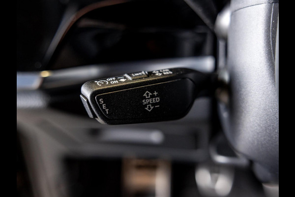 Audi Q3 35 TFSI Business Edition / 150pk / Keyless / Apple Carplay / Stoelverwarming /