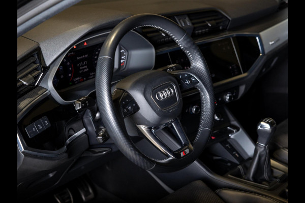 Audi Q3 35 TFSI Business Edition / 150pk / Keyless / Apple Carplay / Stoelverwarming /