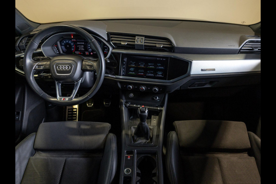 Audi Q3 35 TFSI Business Edition / 150pk / Keyless / Apple Carplay / Stoelverwarming /