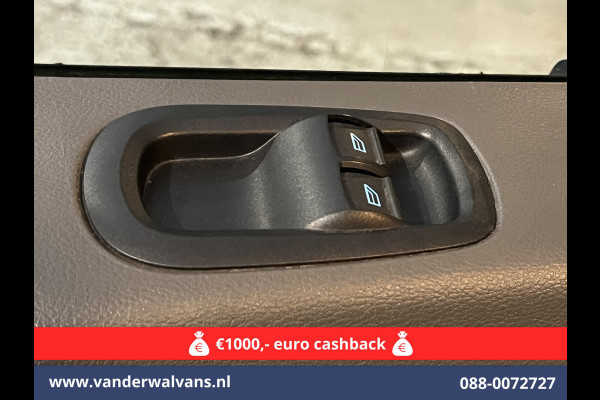 Ford Transit 2.0 TDCI 131pk L4H3 Jumbo Euro6 Airco | Camera | Cruisecontrol | Verwarmde voorruit Parkeersensoren, Bijrijdersbank