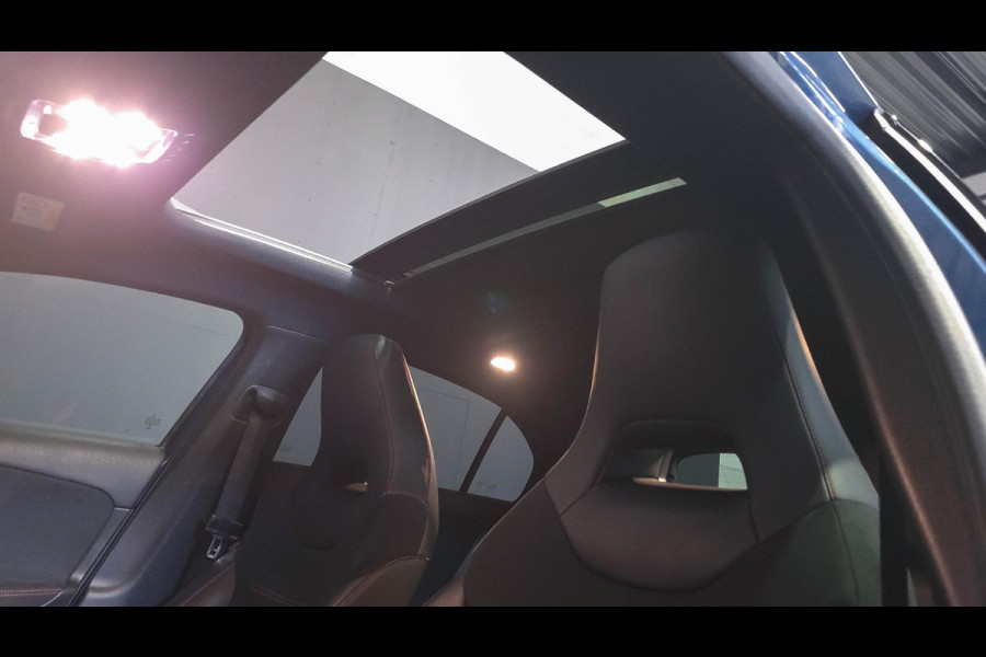Mercedes-Benz A-Klasse 180 AMG Line | Panorama | Camera | Carplay