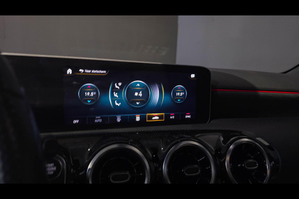 Mercedes-Benz A-Klasse 180 AMG Line | Panorama | Camera | Carplay