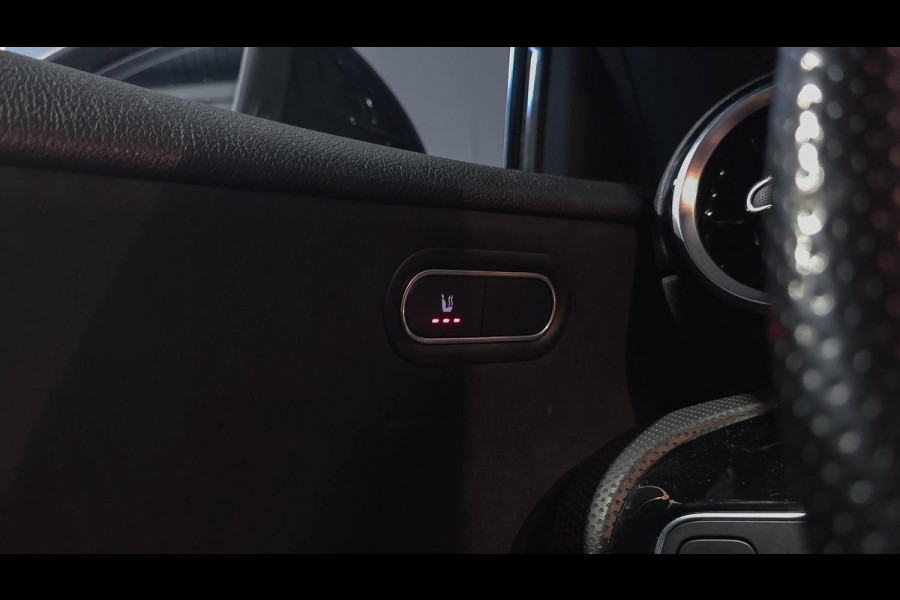 Mercedes-Benz A-Klasse 180 AMG Line | Panorama | Camera | Carplay