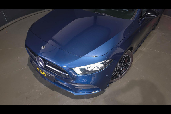 Mercedes-Benz A-Klasse 180 AMG Line | Panorama | Camera | Carplay