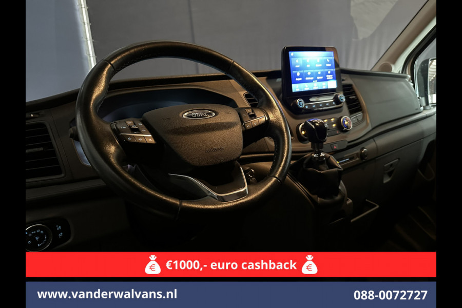 Ford Transit 2.0 TDCI 131pk L3H2 Euro6 Airco | Camera | Navigatie | Apple Carplay | Stoelverwarming Cruisecontrol, Android auto, Verwarmde voorruit, Parkeersensoren, Bijrijdersbank, 2500kg trekvermogen