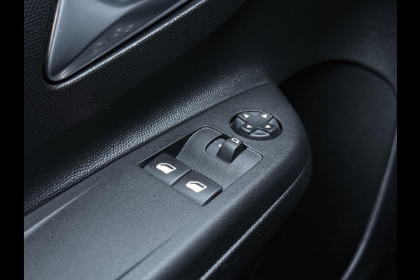 Opel Corsa 1.2 Edition Dealer Onderhouden,2e Eigenaar,Navi,Pdc,Carplay,Airco,Cruise,Lm velgen,Weinig Km,N.A.P,Apk tot 09-2027